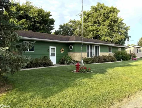 201 W 4th Street Packwood IA 52580