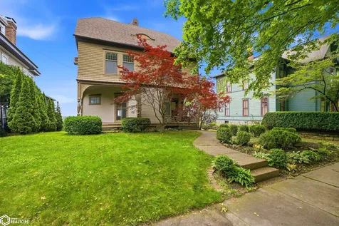 1018 N 4th Street Burlington IA 52601