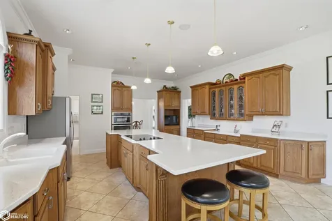 5547 Fairway Drive Burlington IA 52601