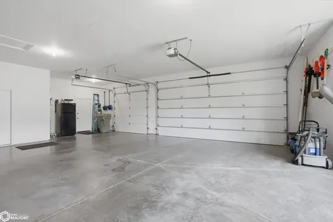 5547 Fairway Drive Burlington IA 52601