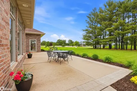 5547 Fairway Drive Burlington IA 52601