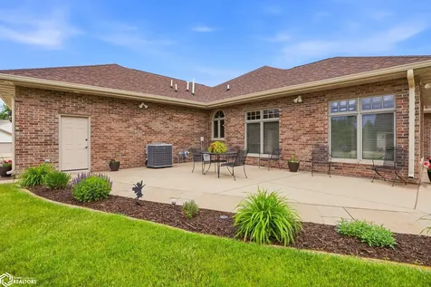 5547 Fairway Drive Burlington IA 52601