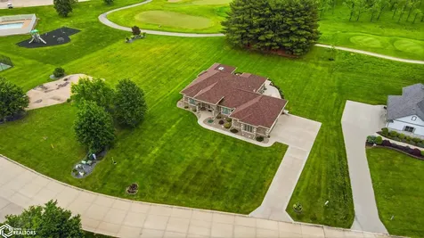 5547 Fairway Drive Burlington IA 52601