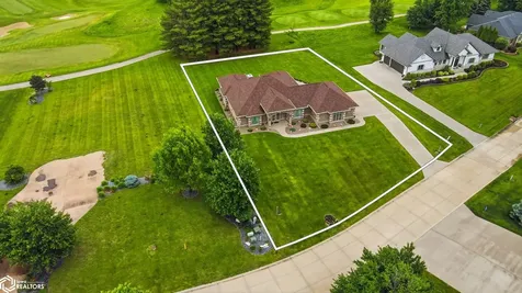 5547 Fairway Drive Burlington IA 52601