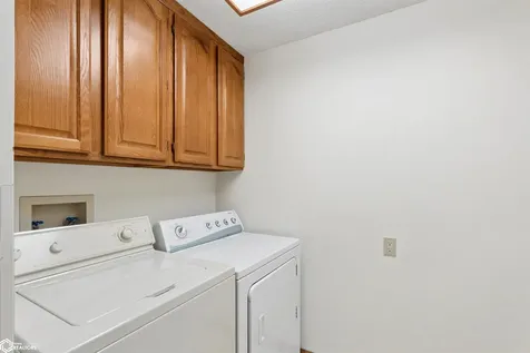409 4th Street SW State Center IA 50247