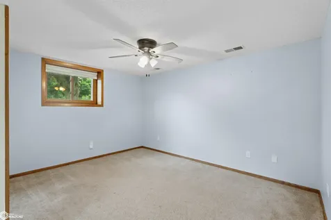 409 4th Street SW State Center IA 50247