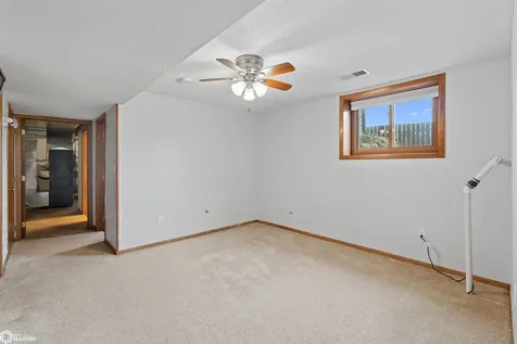 409 4th Street SW State Center IA 50247