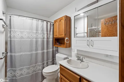 409 4th Street SW State Center IA 50247