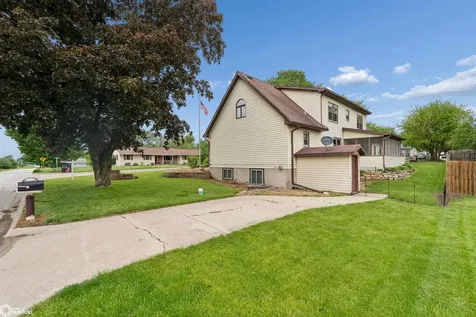 409 4th Street SW State Center IA 50247