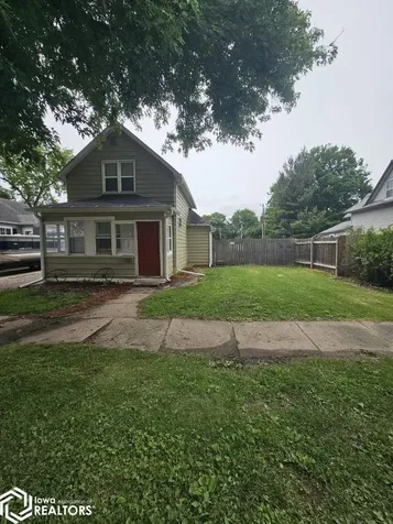 225 S Adella Street Ottumwa IA 52501