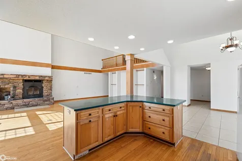 4224 20th Street Grinnell IA 50112