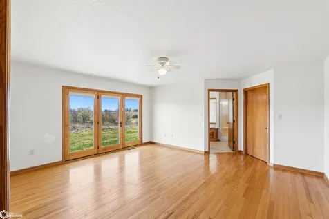 4224 20th Street Grinnell IA 50112