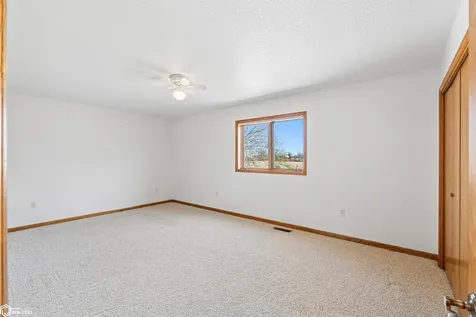 4224 20th Street Grinnell IA 50112