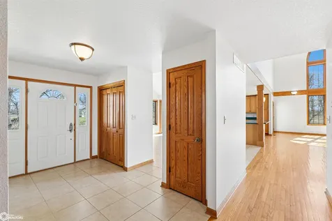 4224 20th Street Grinnell IA 50112
