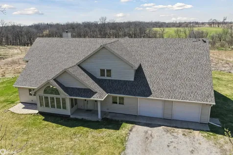 4224 20th Street Grinnell IA 50112