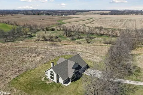 4224 20th Street Grinnell IA 50112