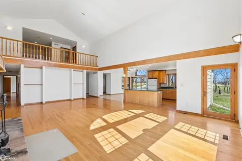 4224 20th Street Grinnell IA 50112