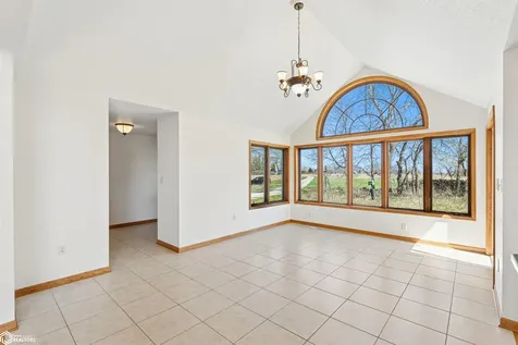 4224 20th Street Grinnell IA 50112