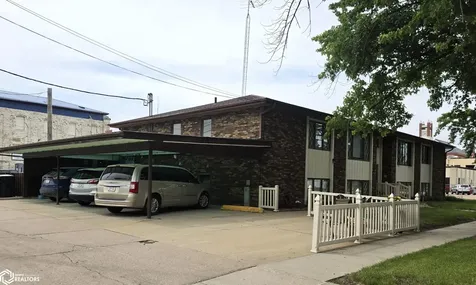303 S 2nd Street Oskaloosa IA 52577