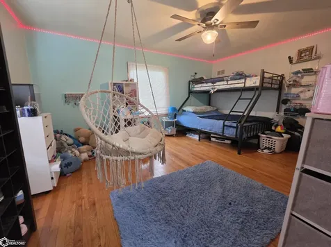 1329 Barclay Street Oskaloosa IA 52577