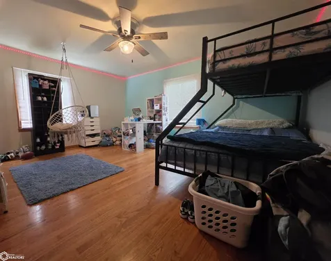 1329 Barclay Street Oskaloosa IA 52577