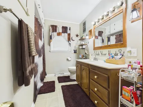 25 King Street Keokuk IA 52632