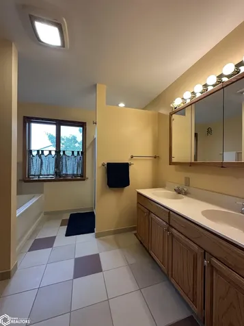 1311 Sioux Street Burlington IA 52601