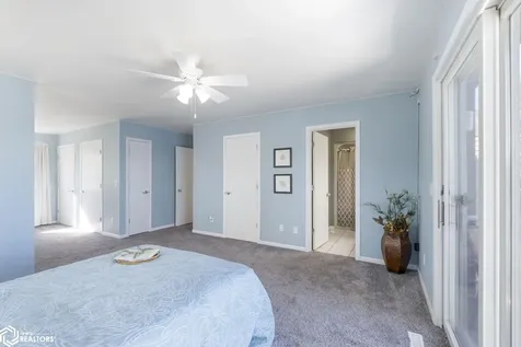 1000 Briarstone Drive Mason City IA 50401