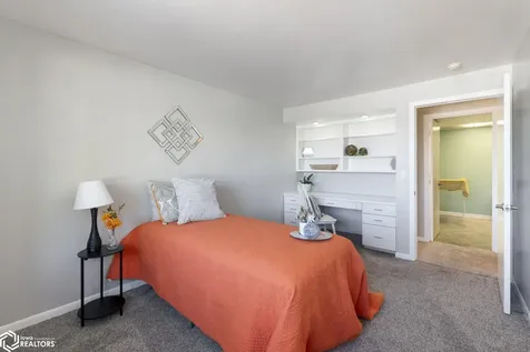 1000 Briarstone Drive Mason City IA 50401
