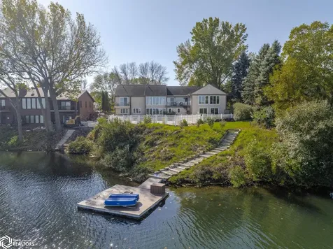 1000 Briarstone Drive Mason City IA 50401