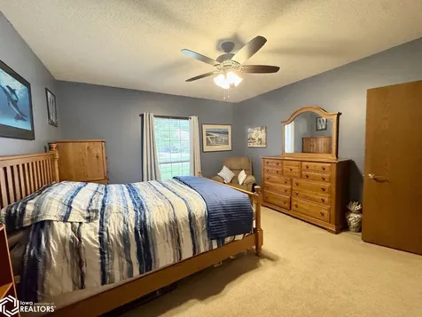 1509 Orchard Meadow Drive Burlington IA 52601
