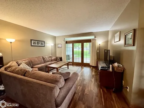 1509 Orchard Meadow Drive Burlington IA 52601