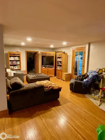 563 390th Street Hanlontown IA 50444