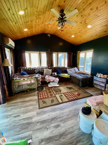 563 390th Street Hanlontown IA 50444