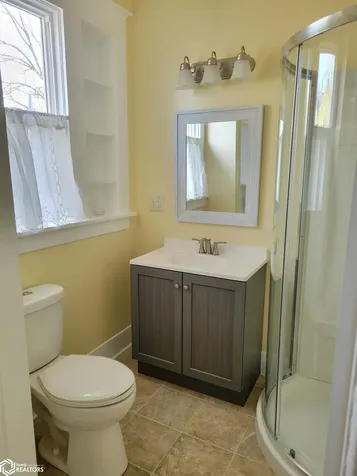 606 S 3rd Street Fairfield IA 52556