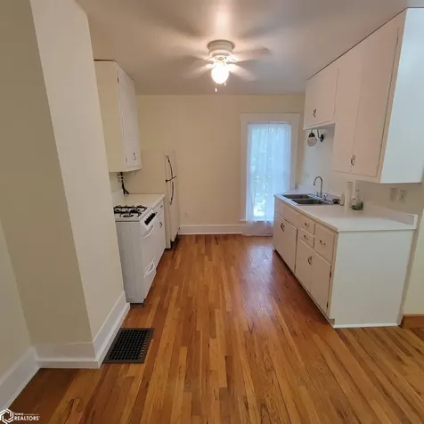 606 S 3rd Street Fairfield IA 52556
