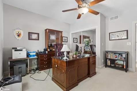 5582 Chip Shot Drive Burlington IA 52601