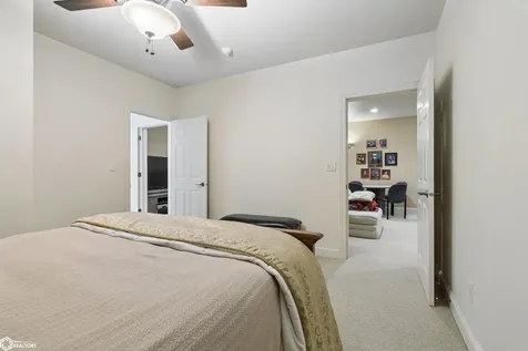 5582 Chip Shot Drive Burlington IA 52601