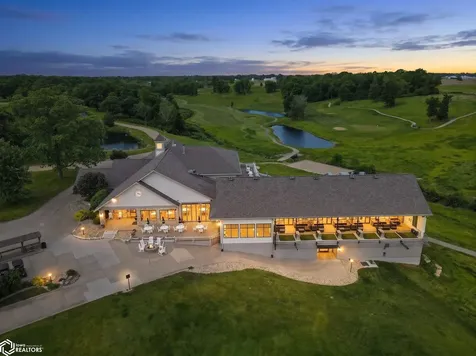 5582 Chip Shot Drive Burlington IA 52601