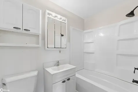 335 E L Street Forest City IA 50436