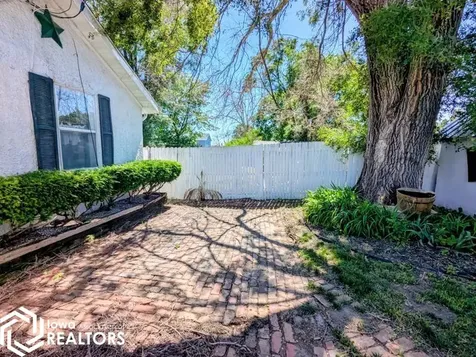 826 N 12th Street Keokuk IA 52632