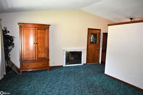 1815 Cottrell Avenue Iowa Falls IA 50126