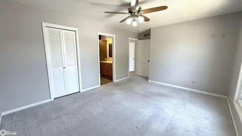 501 S Tennessee Place Mason City IA 50401