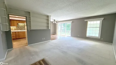 501 S Tennessee Place Mason City IA 50401
