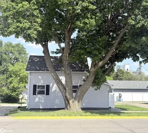 215 N 4th Street Forest City IA 50436