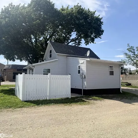 215 N 4th Street Forest City IA 50436