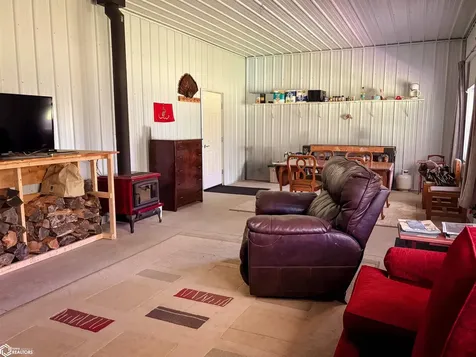 1726 150th Avenue Manchester IA 52057
