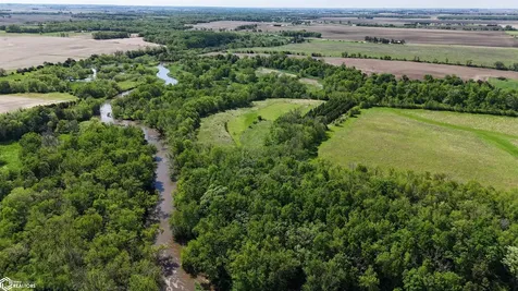 1726 150th Avenue Manchester IA 52057