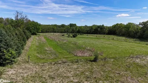 1726 150th Avenue Manchester IA 52057