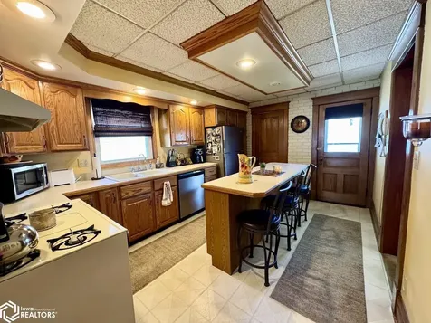 1008 S 8th Street Burlington IA 52601
